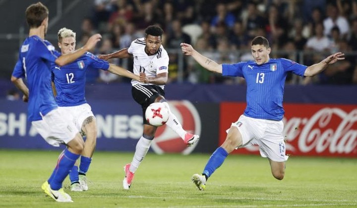 To, čo predviedli Nemci a Taliani, to je veľká hanba futbalu